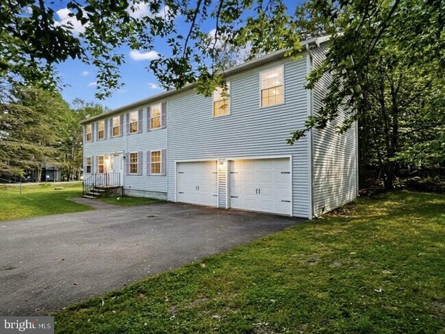 Building Photo - 1226 Country Pl Dr