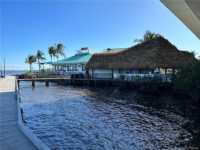 Building Photo - 174 NE Portside Dr