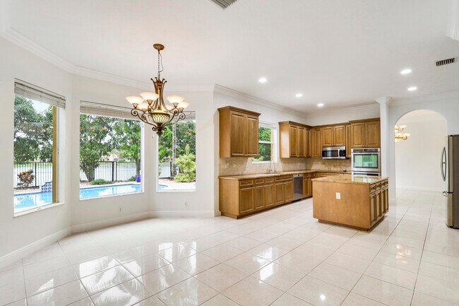 Building Photo - 5029 Forest Dale Dr