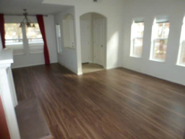 Building Photo - Four Bedroom, Three Bath Home in Somersett