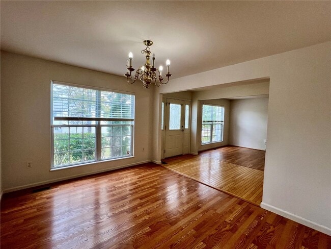 Building Photo - 188 Birchwood Trail Dr