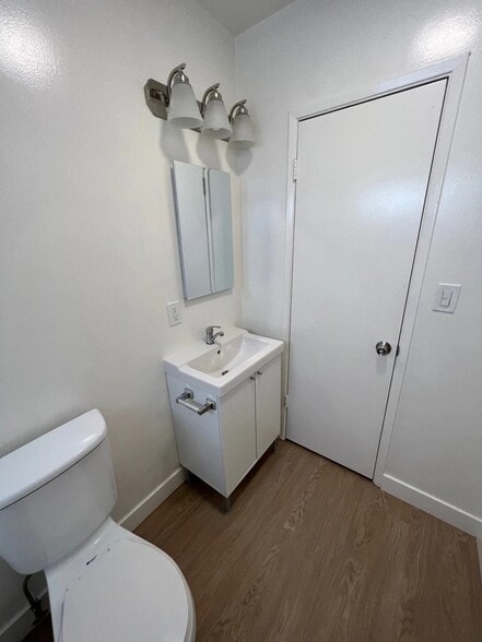 Building Photo - 12714 Matteson Ave