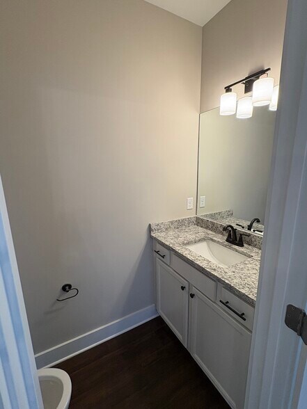Building Photo - 4683 Heiskell Dr