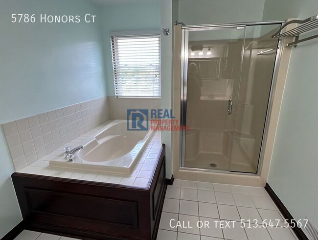 Building Photo - 5786 Honors Ct