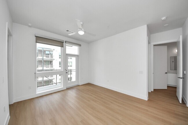 Building Photo - 2810 Riverby Rd