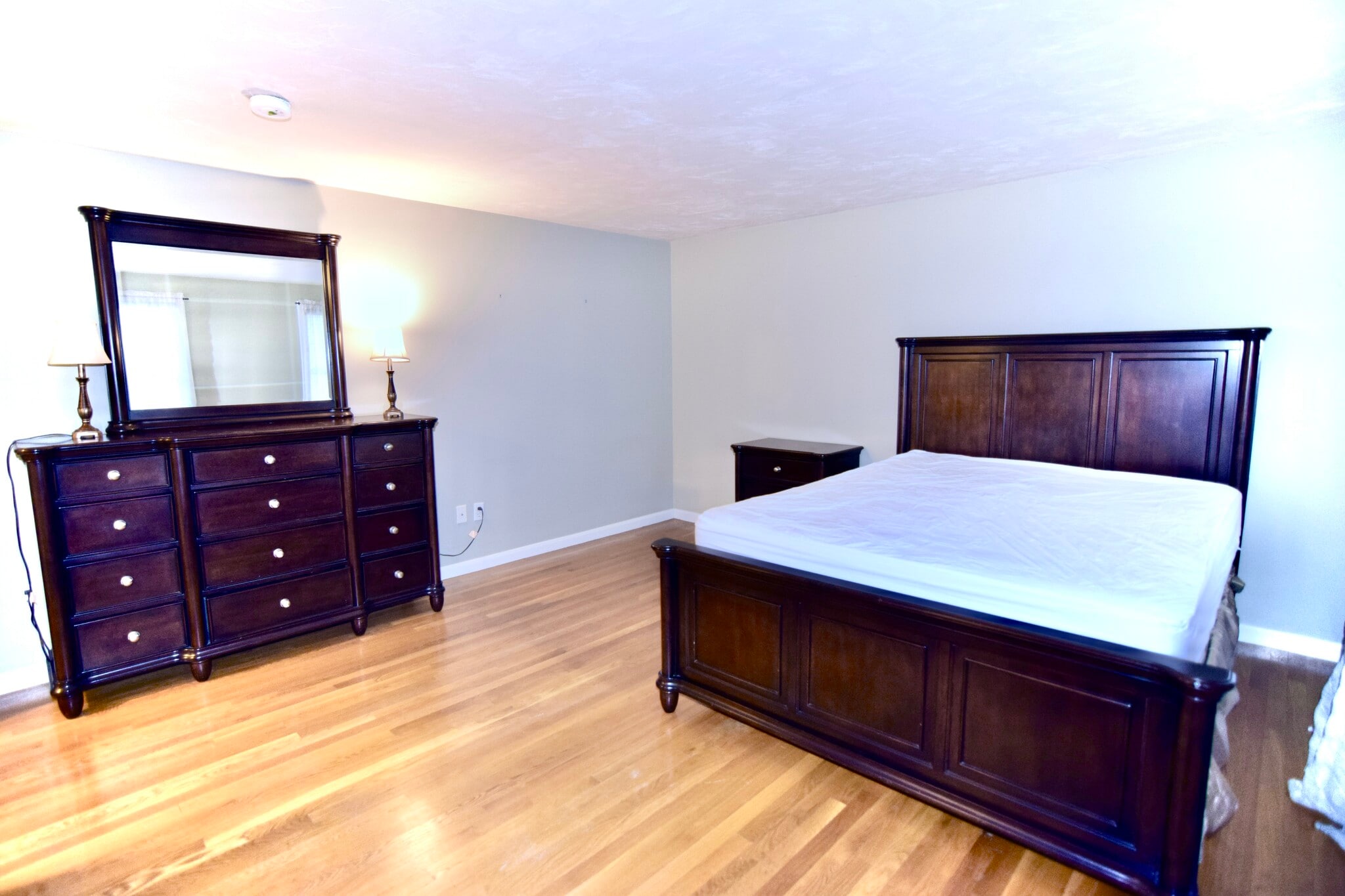 Building Photo - 172 Edgehill Rd