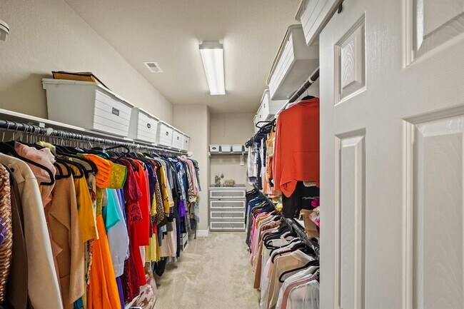 Building Photo - 5527 Mangrove Creek Ln