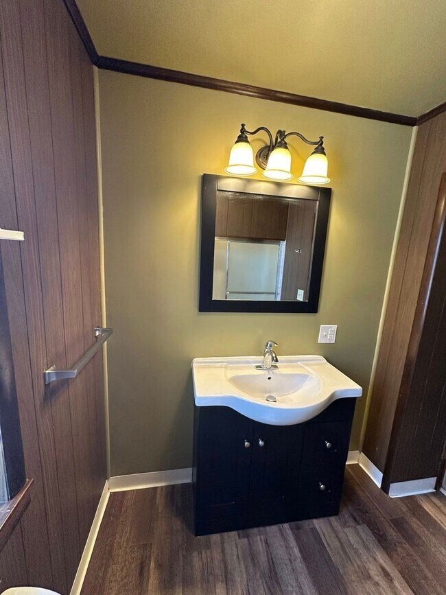 Building Photo - 1701 Broadway