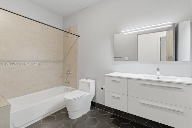 Building Photo - 913 NW 45th Terrace