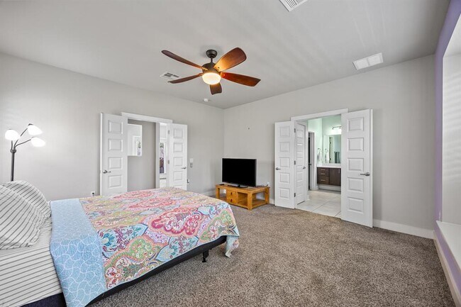 Building Photo - 6717 Alleyton Dr
