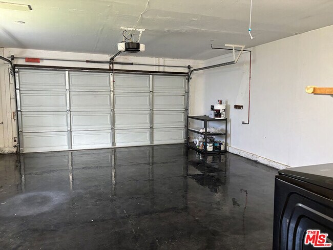 Building Photo - 16312 Itasca St