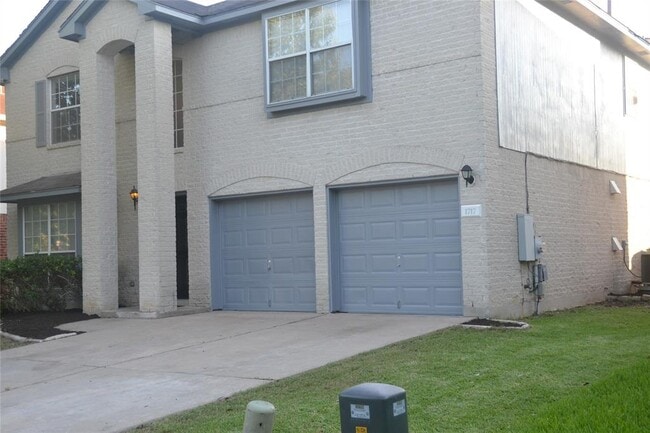 Building Photo - 1717 Jerusalem Dr