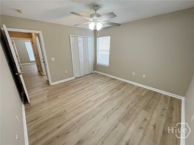 Building Photo - 322 Laurel Hill Cir