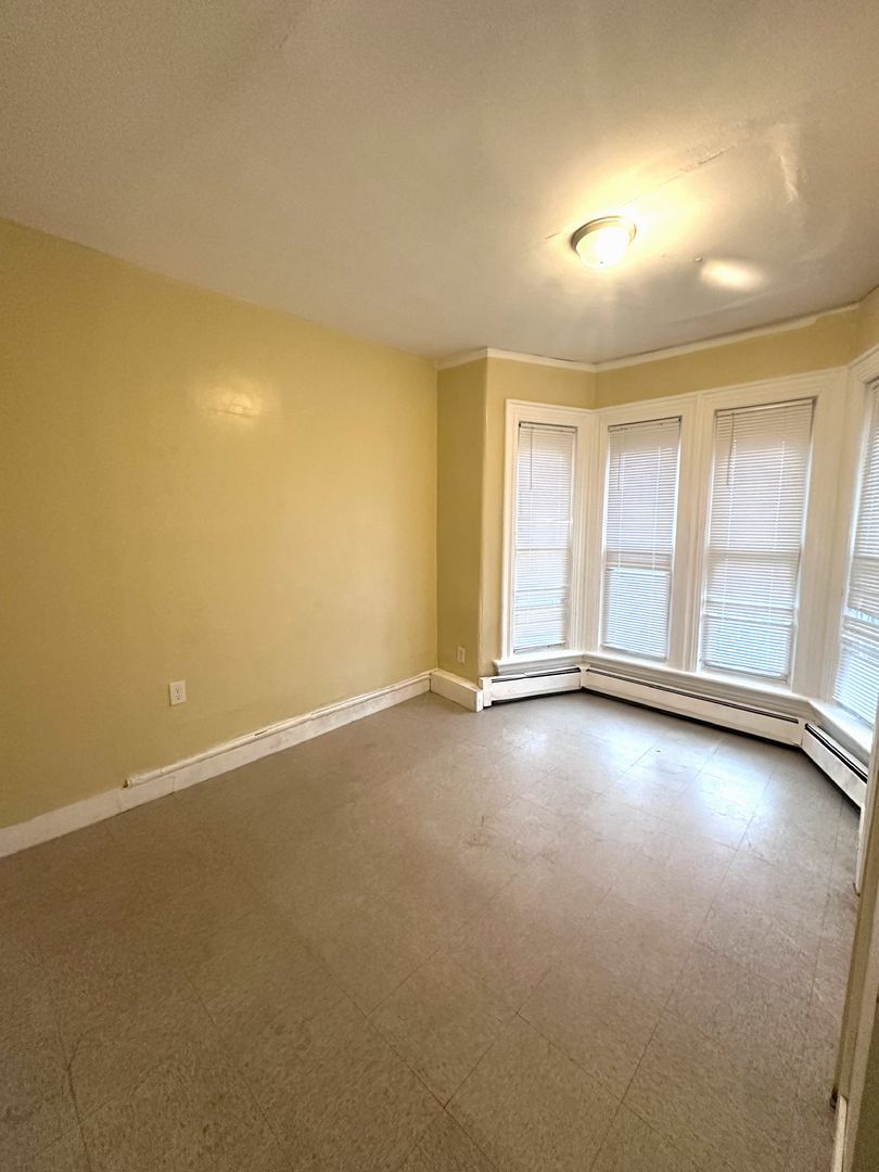 Building Photo - 79 Wesleyan Ave