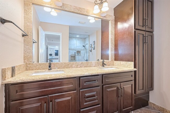 Building Photo - 14127 Britoak Ln