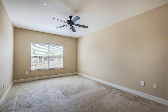 Building Photo - 2203 Dorrington St