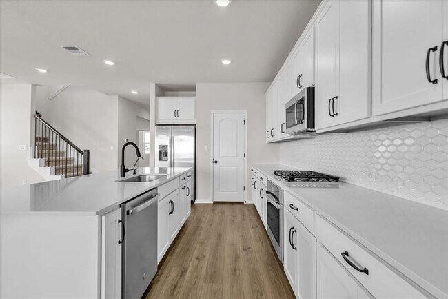 Building Photo - 302 Willow Heights Drive