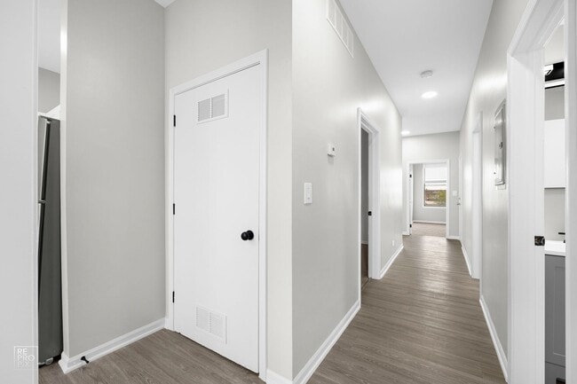 Building Photo - 8954 S Commercial Ave Chicago, IL 60617