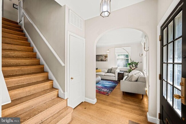 Building Photo - 1623 Jonquil St NW