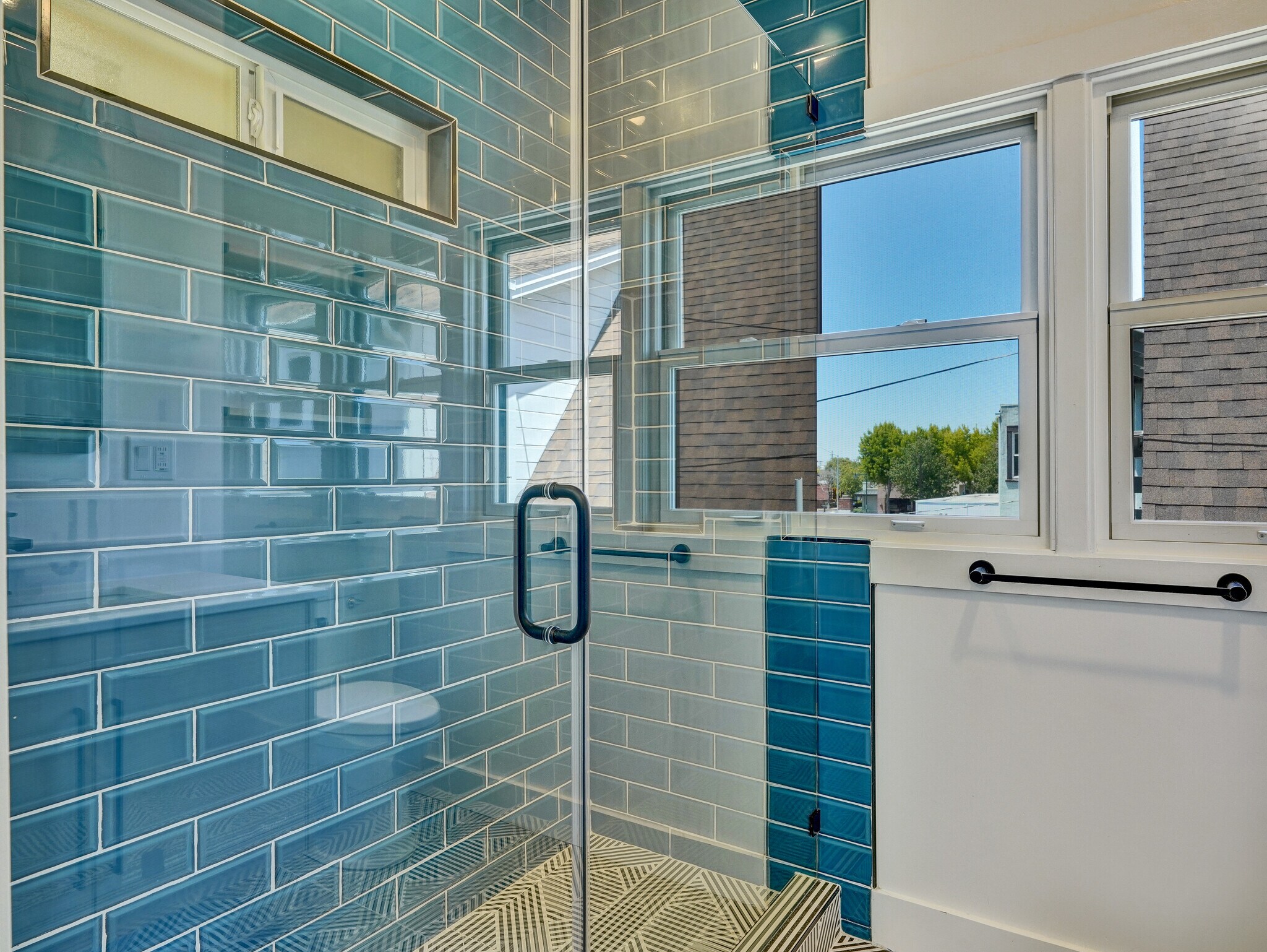 Building Photo - 1075 43rd St