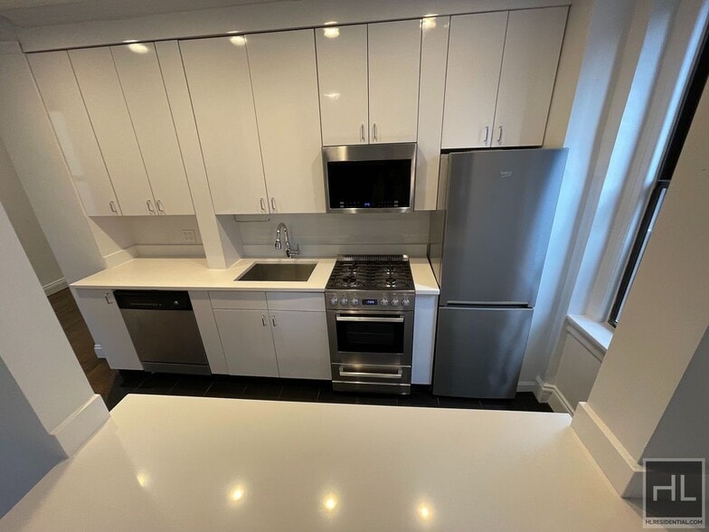 Building Photo - WEST 55 STREET