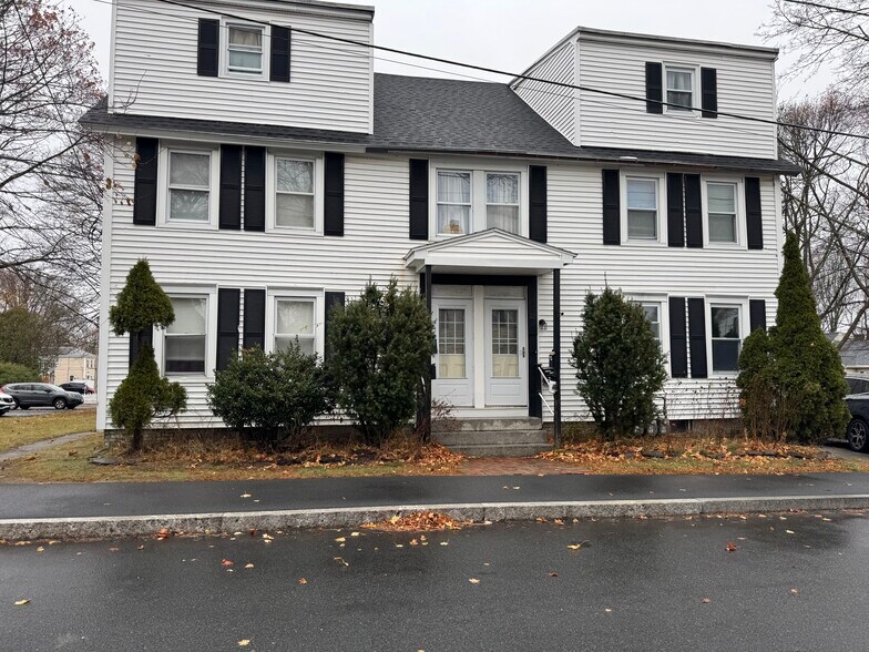 Primary Photo - 70 Pleasant St
