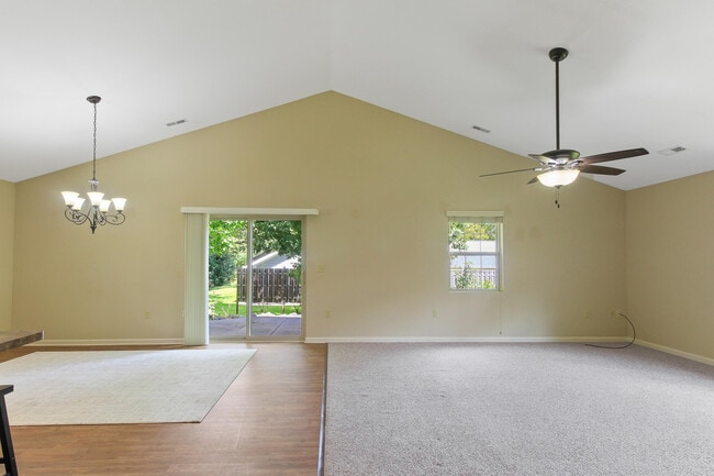 Building Photo - N7439 Mariner Hills Cir