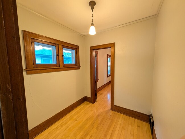 Building Photo - 1418 N 57th St