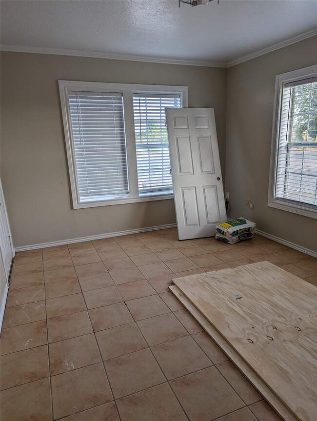 Building Photo - 8861 Co Rd 424
