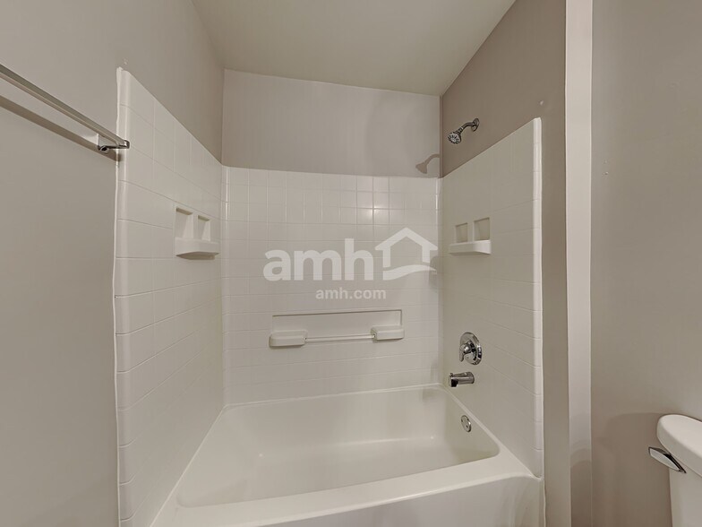 Building Photo - 2087 Kate Dr