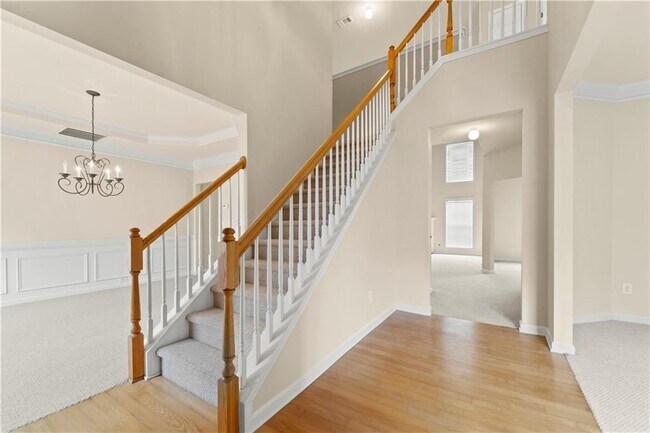 Building Photo - 5351 Heyward Pl SW