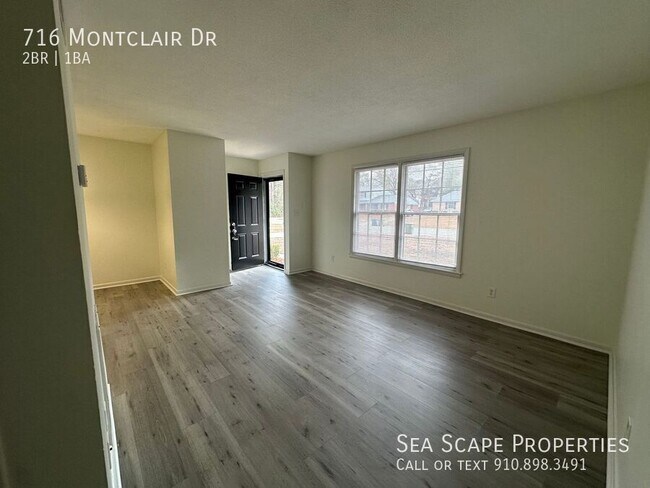 Building Photo - 716 Montclair Dr