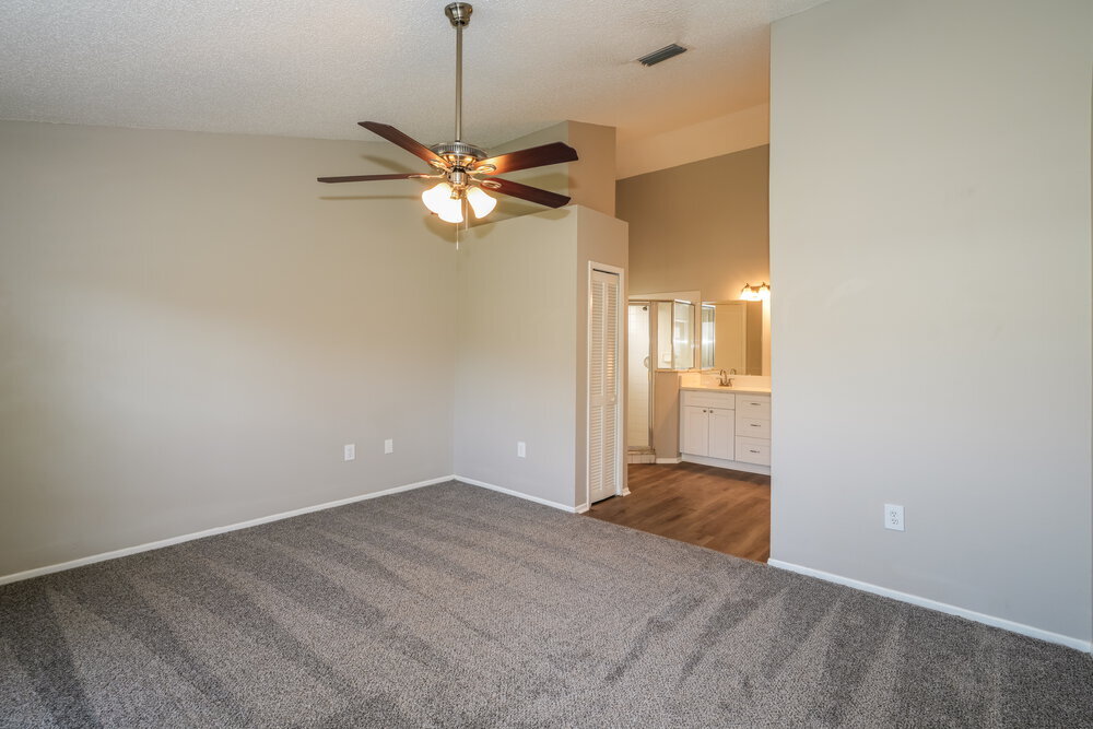 Building Photo - 1434 Lakehurst Way
