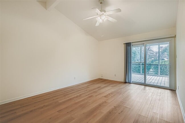 Building Photo - 2000 Cody Ct