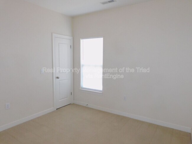 Building Photo - 6115 Morgan Ashley Dr