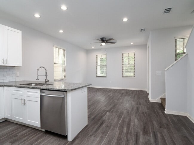 Building Photo - Recently Built 4 Bedroom 4 Bathroom House ...