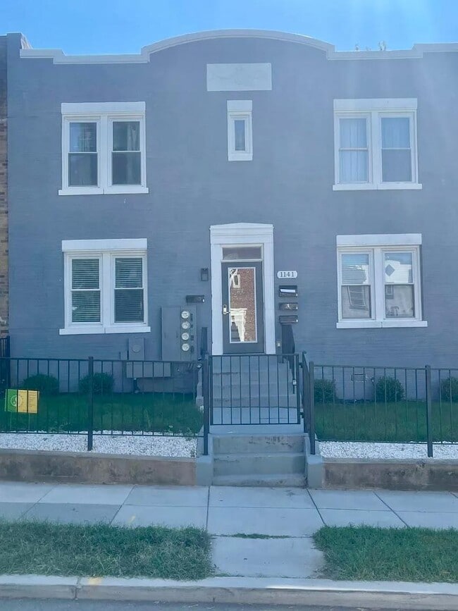 Building Photo - 1141 Owen Pl NE