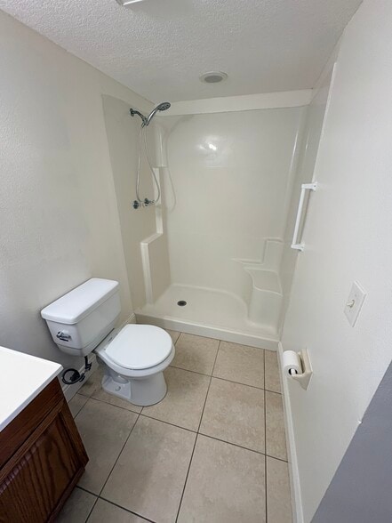 Master bath - 4870 S Atlantic Ave