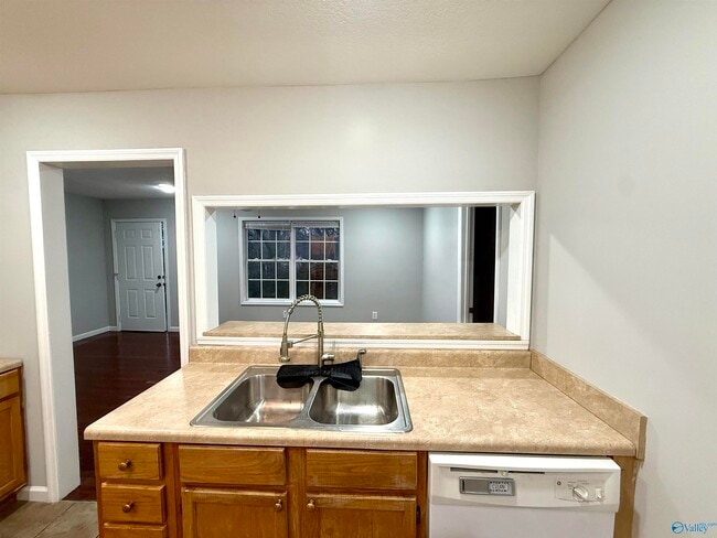 Building Photo - 1316 Starnes St