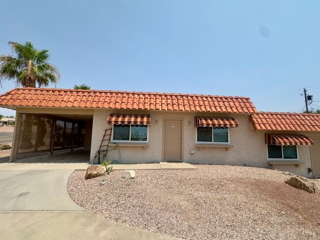 Primary Photo - 2 Bed 2 Bath Duplex Long Term Rental!