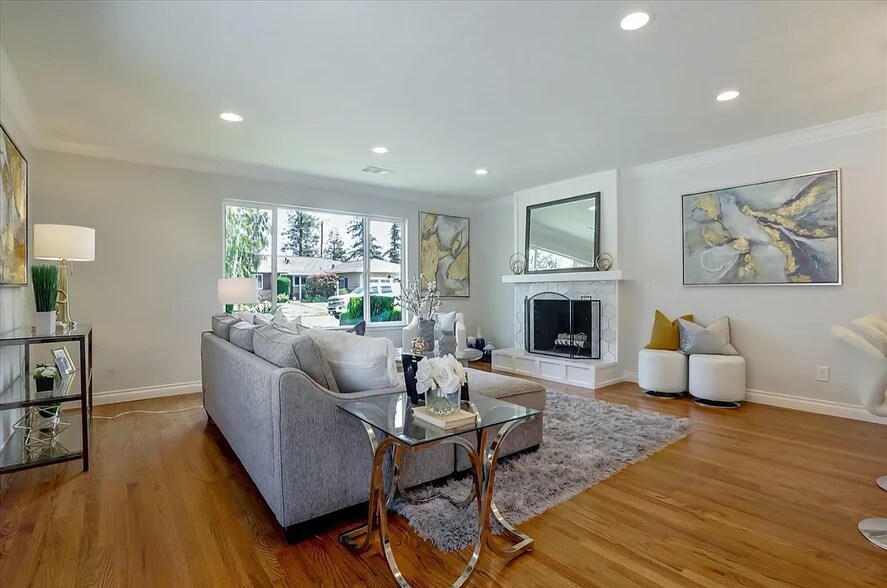 Building Photo - 992 Fairfield Ave