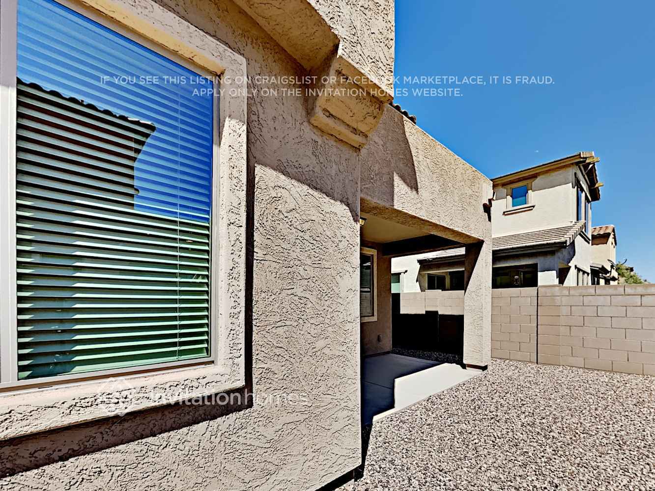 Building Photo - 3243 E Meadowview Dr
