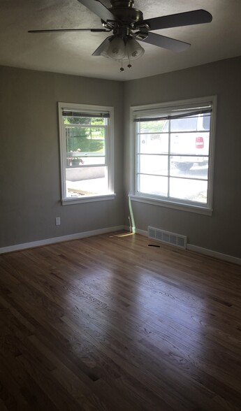 Building Photo - 225 NW Harrison St