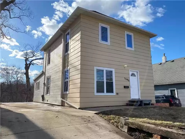 Primary Photo - Stunning 4 Bed Home West of Drake