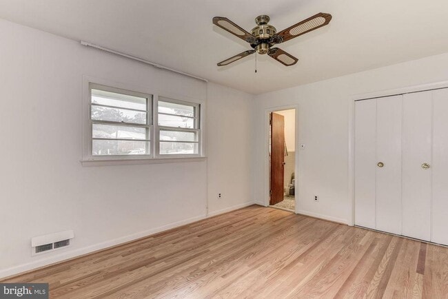 Building Photo - 335 N Madison St