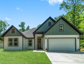 Building Photo - 244 Fawn Dr