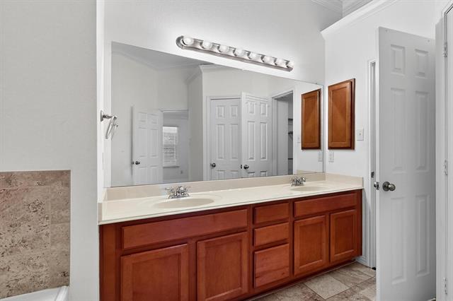 Building Photo - 12486 Angelo Dr