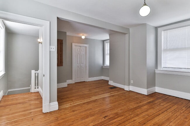Building Photo - 3438 Magnolia Ave
