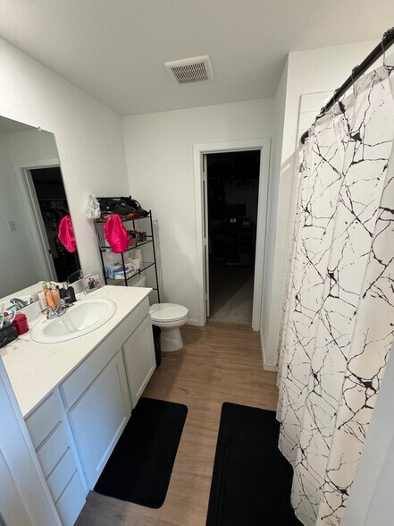 Building Photo - 18506 Cepagatti Dr