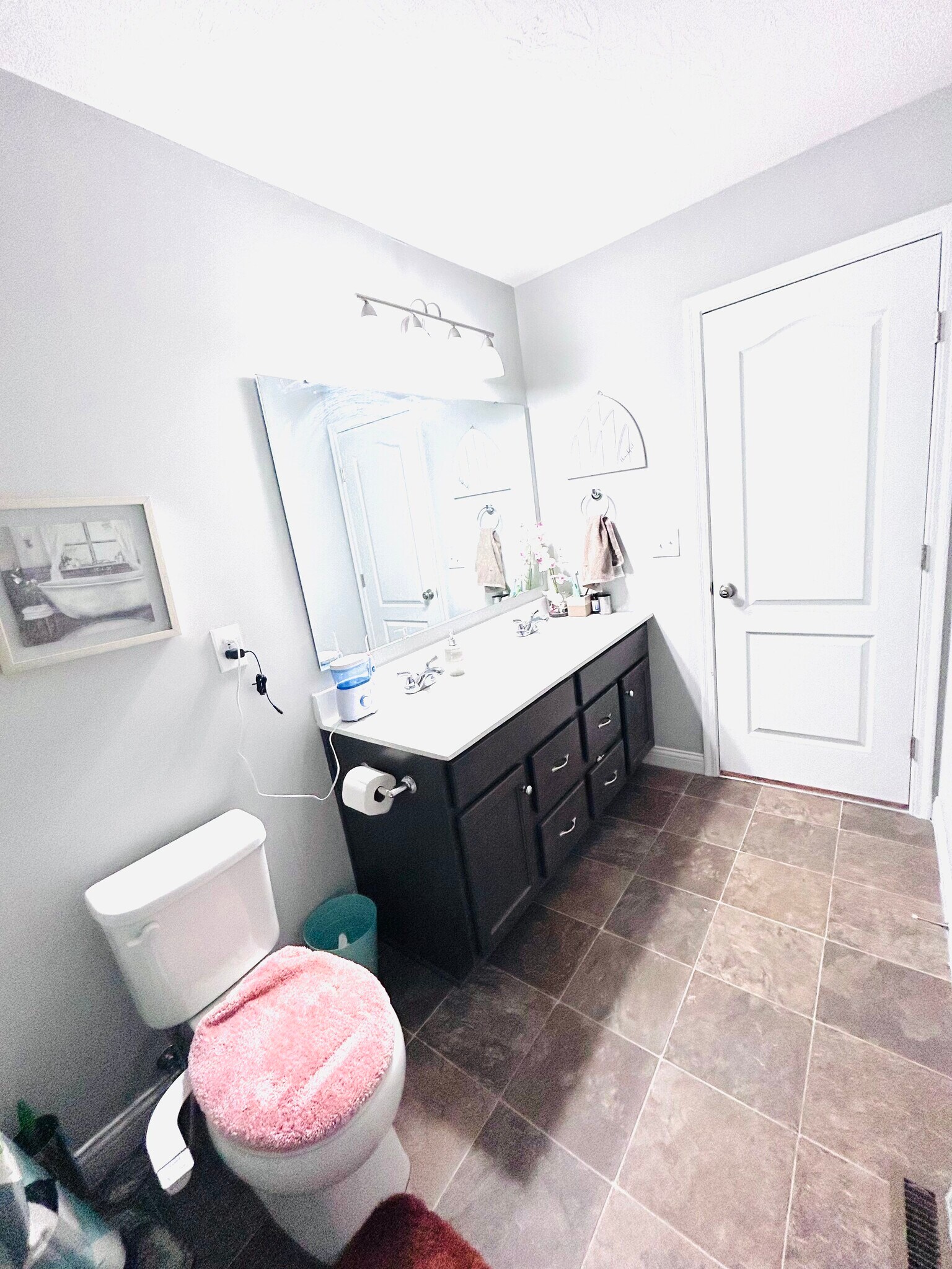 Building Photo - 1504 Englewood Ct